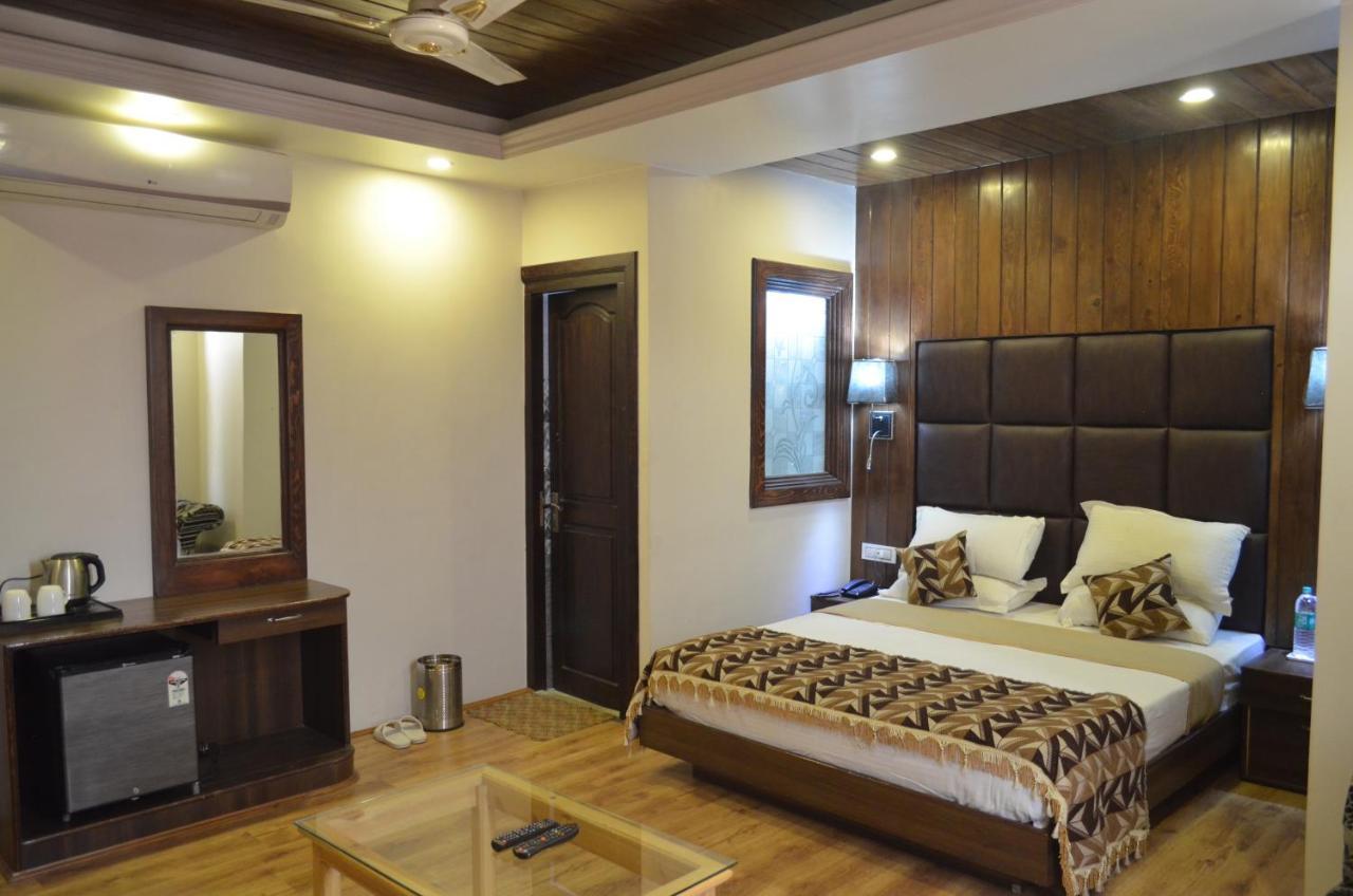 Hotel The Valley View Kashmir Сринагар Экстерьер фото