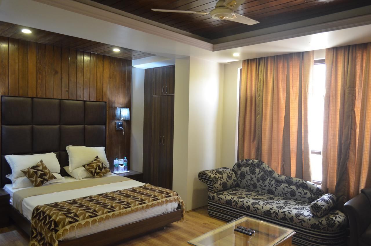 Hotel The Valley View Kashmir Сринагар Экстерьер фото