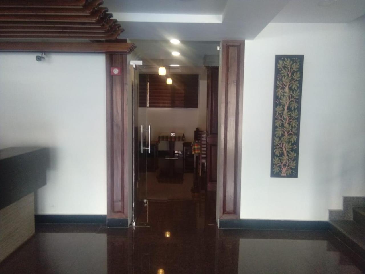 Hotel The Valley View Kashmir Сринагар Экстерьер фото