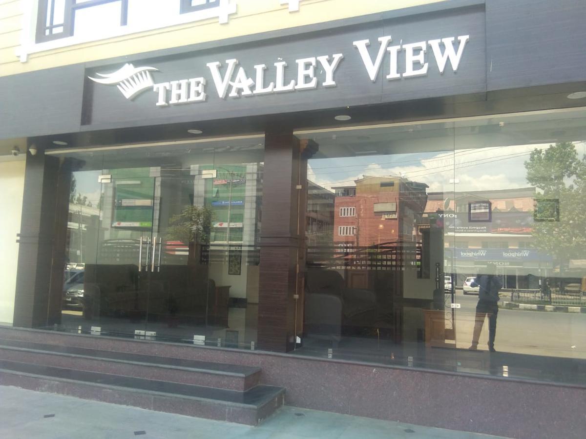 Hotel The Valley View Kashmir Сринагар Экстерьер фото